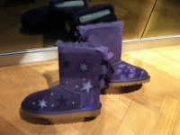 ugg airbrush purpel stars and butterfley