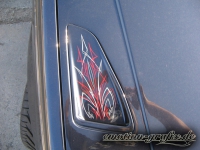 Pinstriping 11 Opel Motorhaube